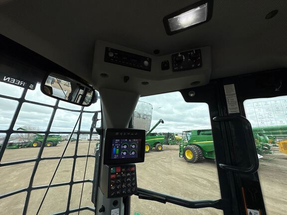 2020 John Deere 744L