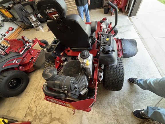 Used 2023 Ferris ISX3300 38 Zero Turn Mowers at Koenig Equipment in Greenville, OH - Photo3
