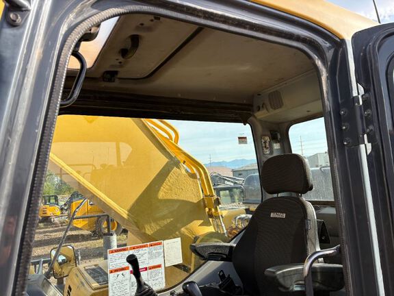 2004 Komatsu PC400LC-7