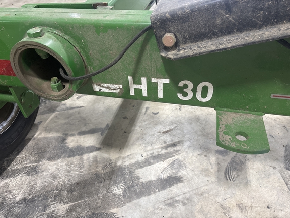 Used 2011 Unverferth HT30 Header carts at Koenig Equipment in Greenville, OH - Photo2
