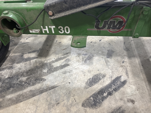 Used 2011 Unverferth HT30 Header carts at Koenig Equipment in Greenville, OH - Photo4
