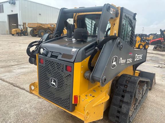 2019 John Deere 325G