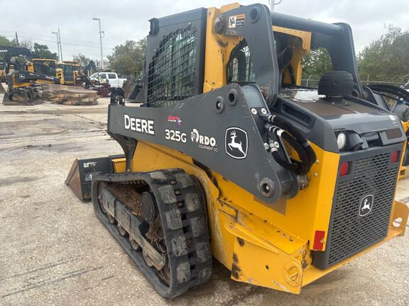 2019 John Deere 325G