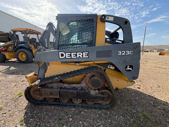 2013 John Deere 323D