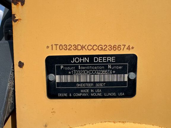 2013 John Deere 323D