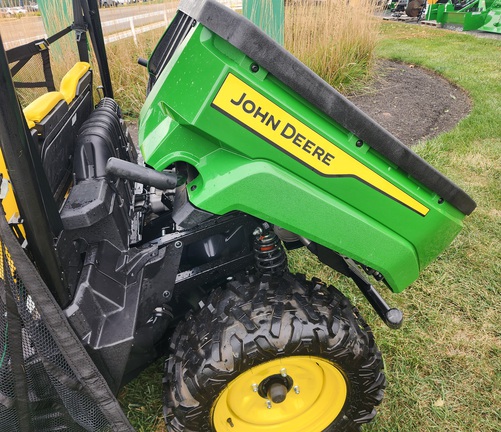2021 John-Deere XUV 590E