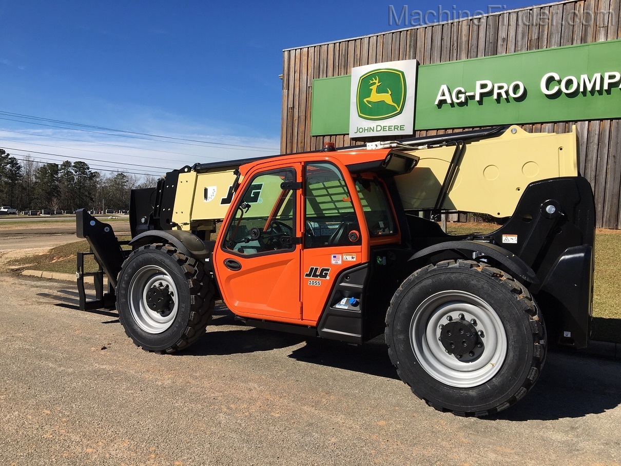 2020 JLG 1055 Image 3