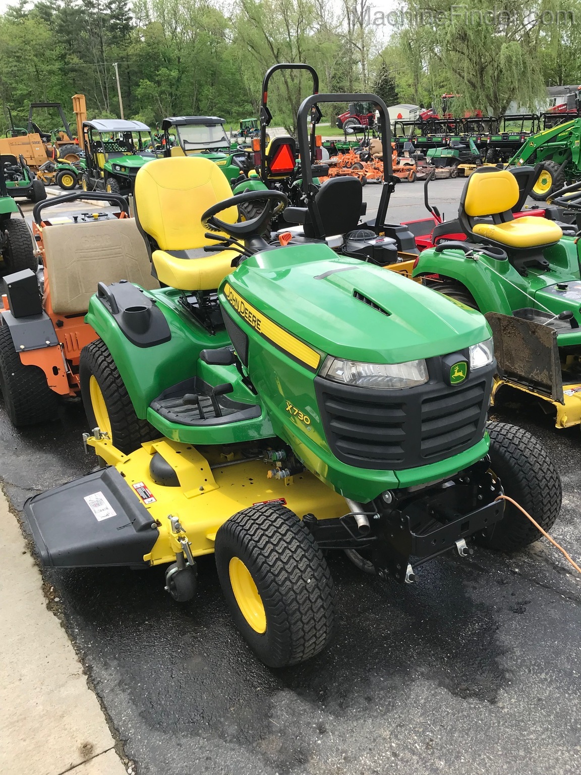 2015 John Deere X730 Image 6