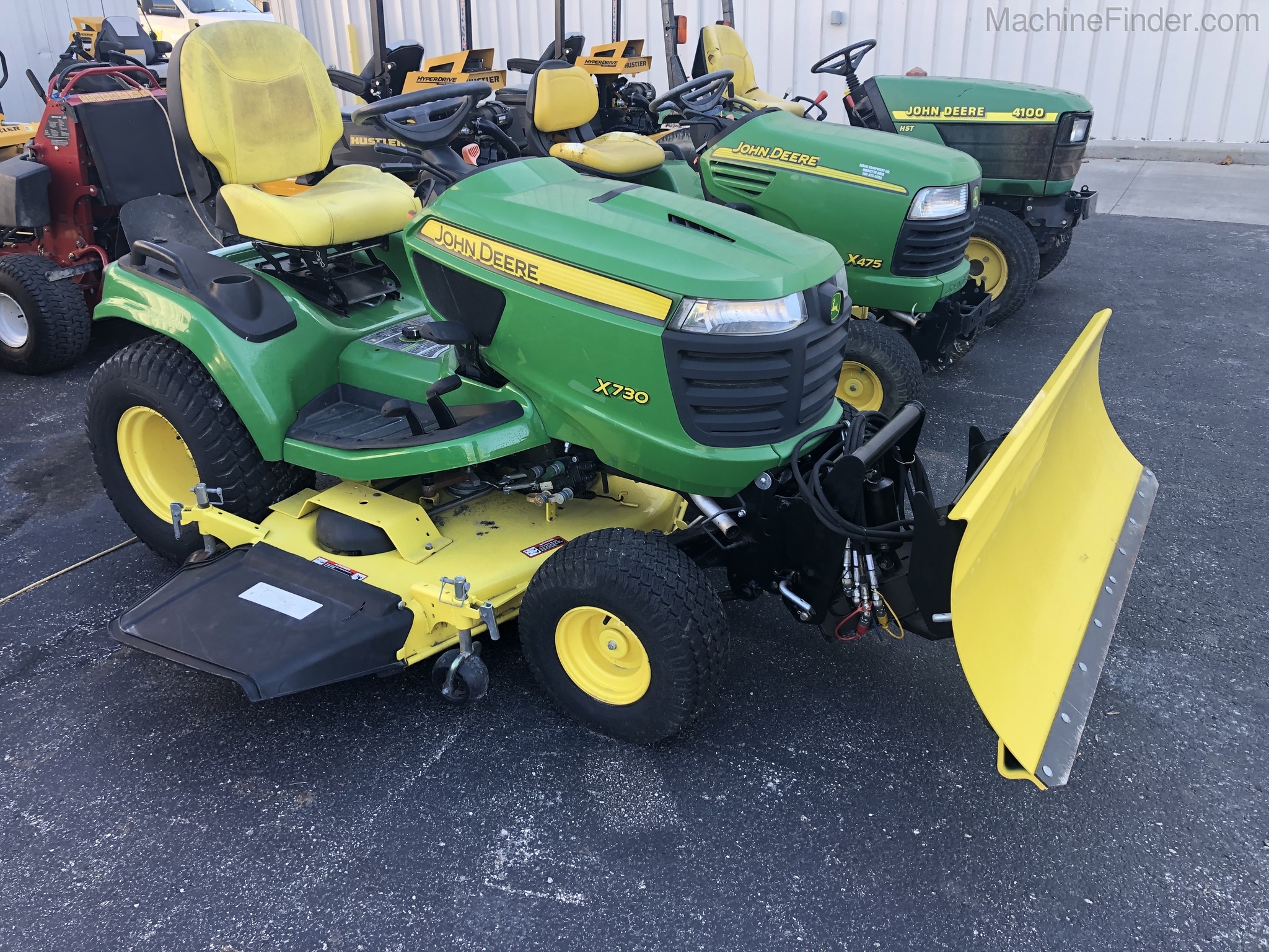 2015 John Deere X730 Image 1