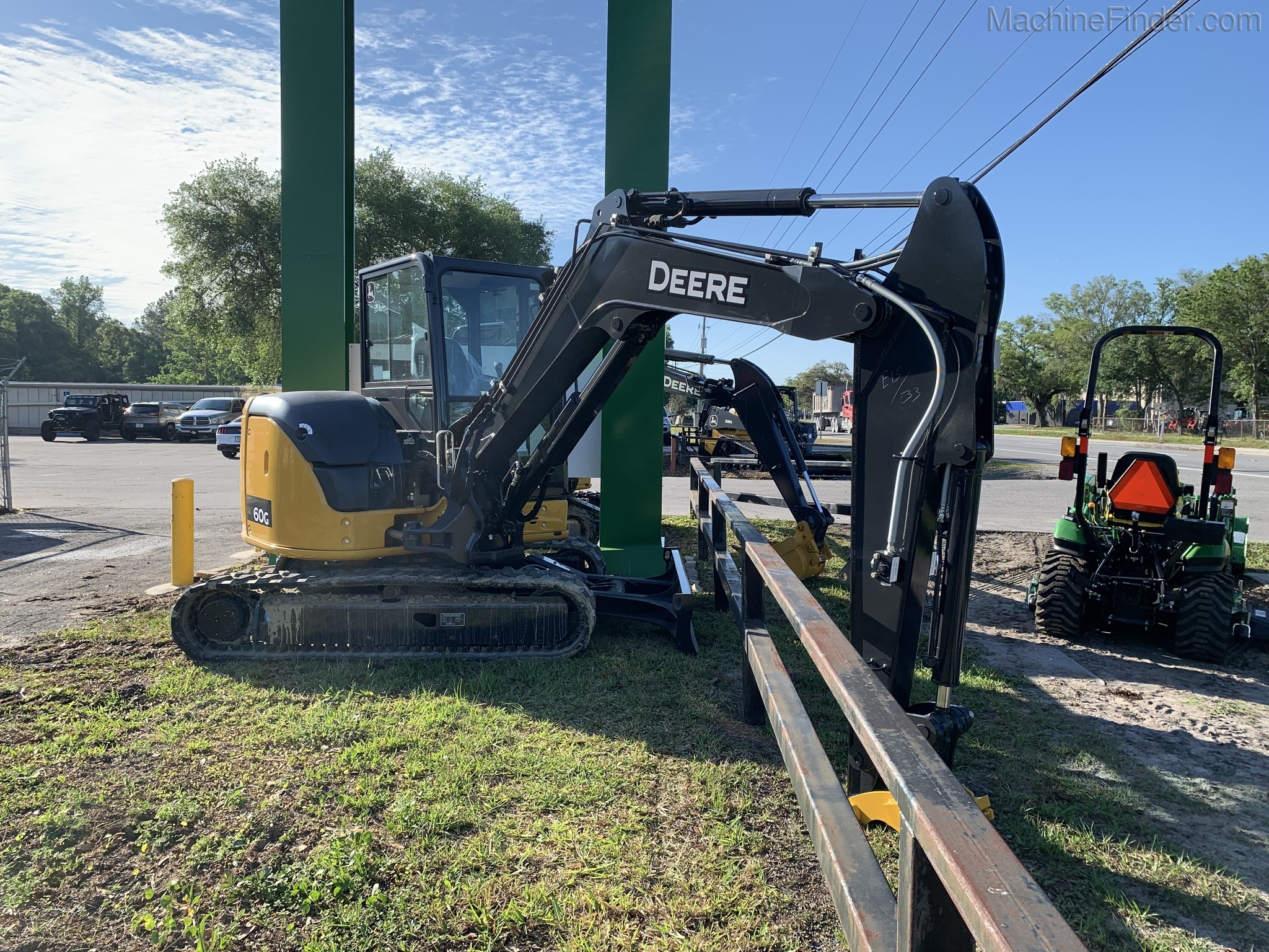 2020 John Deere 60G Image 3