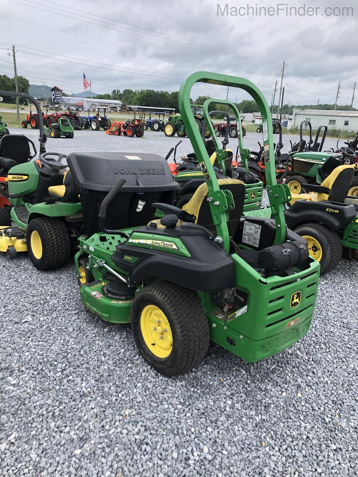 2017 John Deere Z915E Image 2