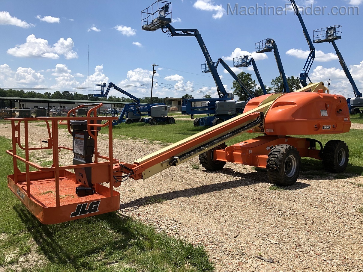 2010 JLG 400S Image 5