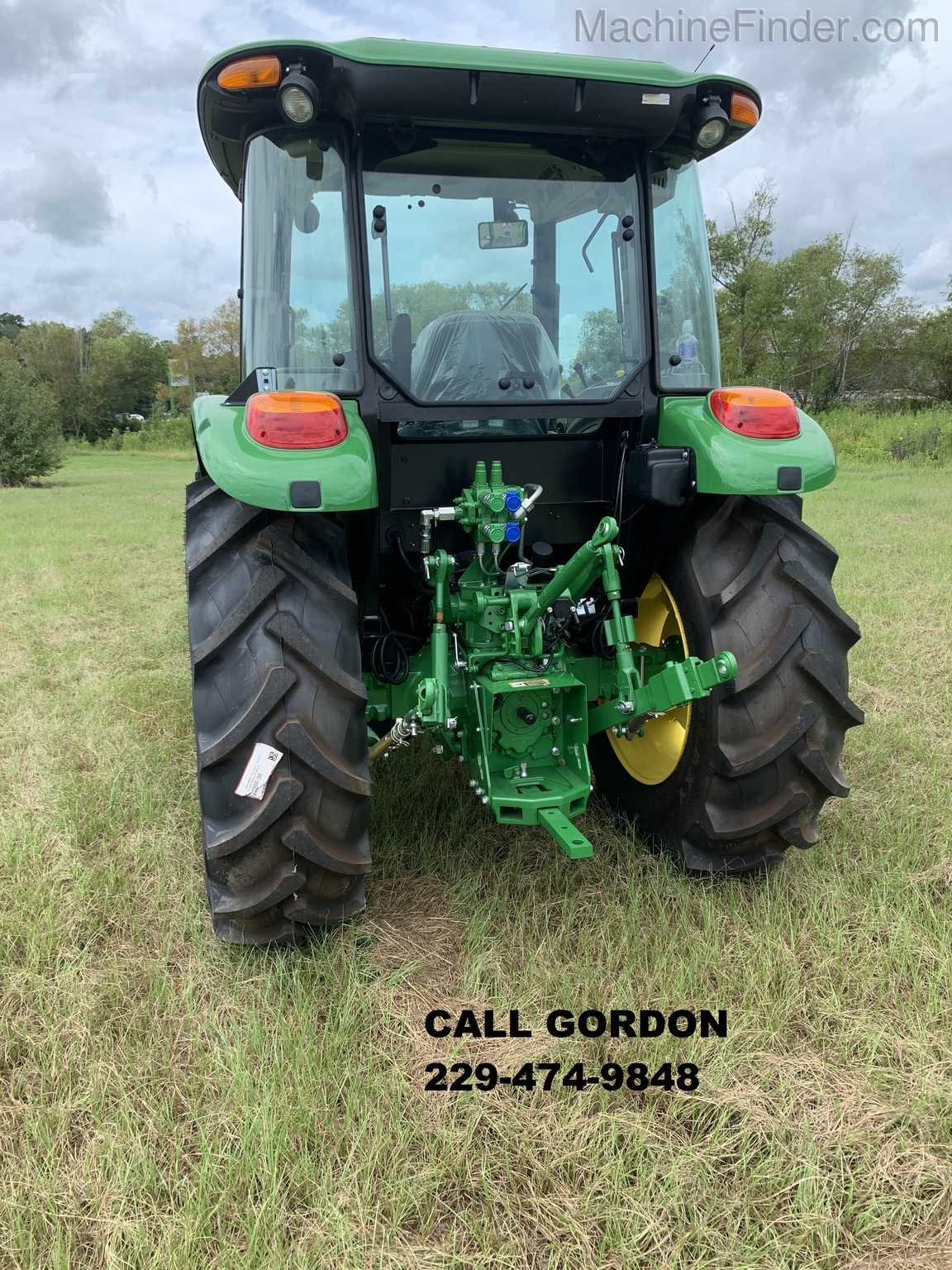 2020 John Deere 5090E Image 4
