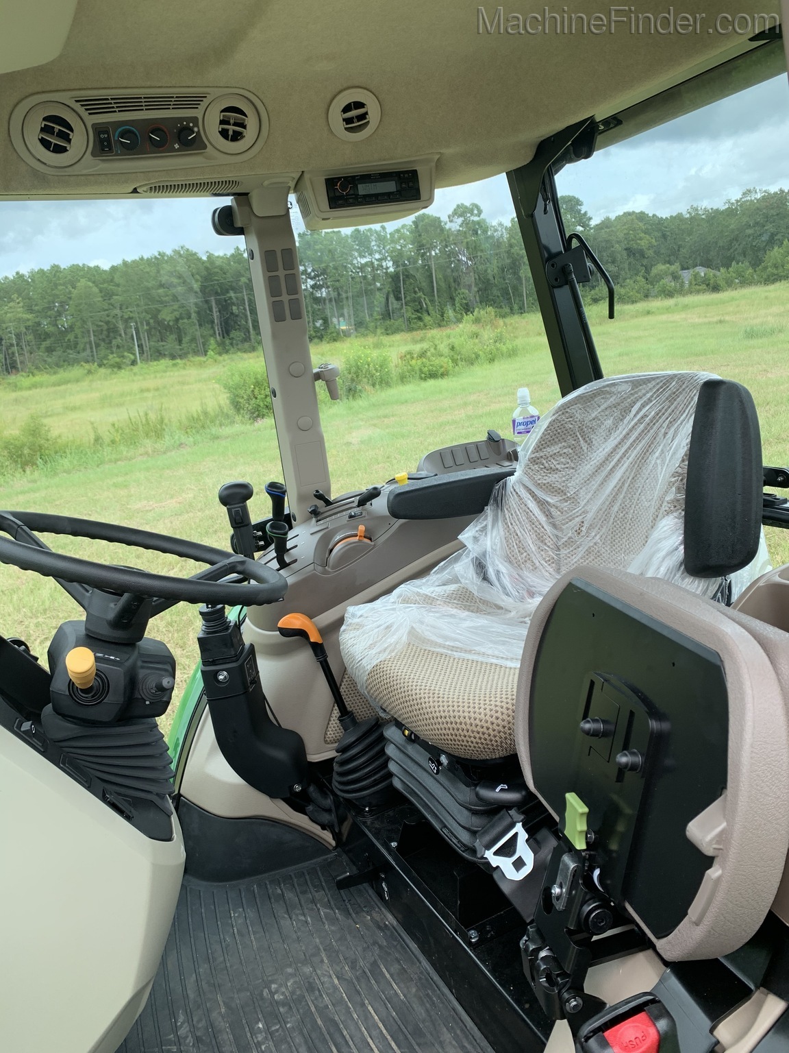 2020 John Deere 5090E Image 5