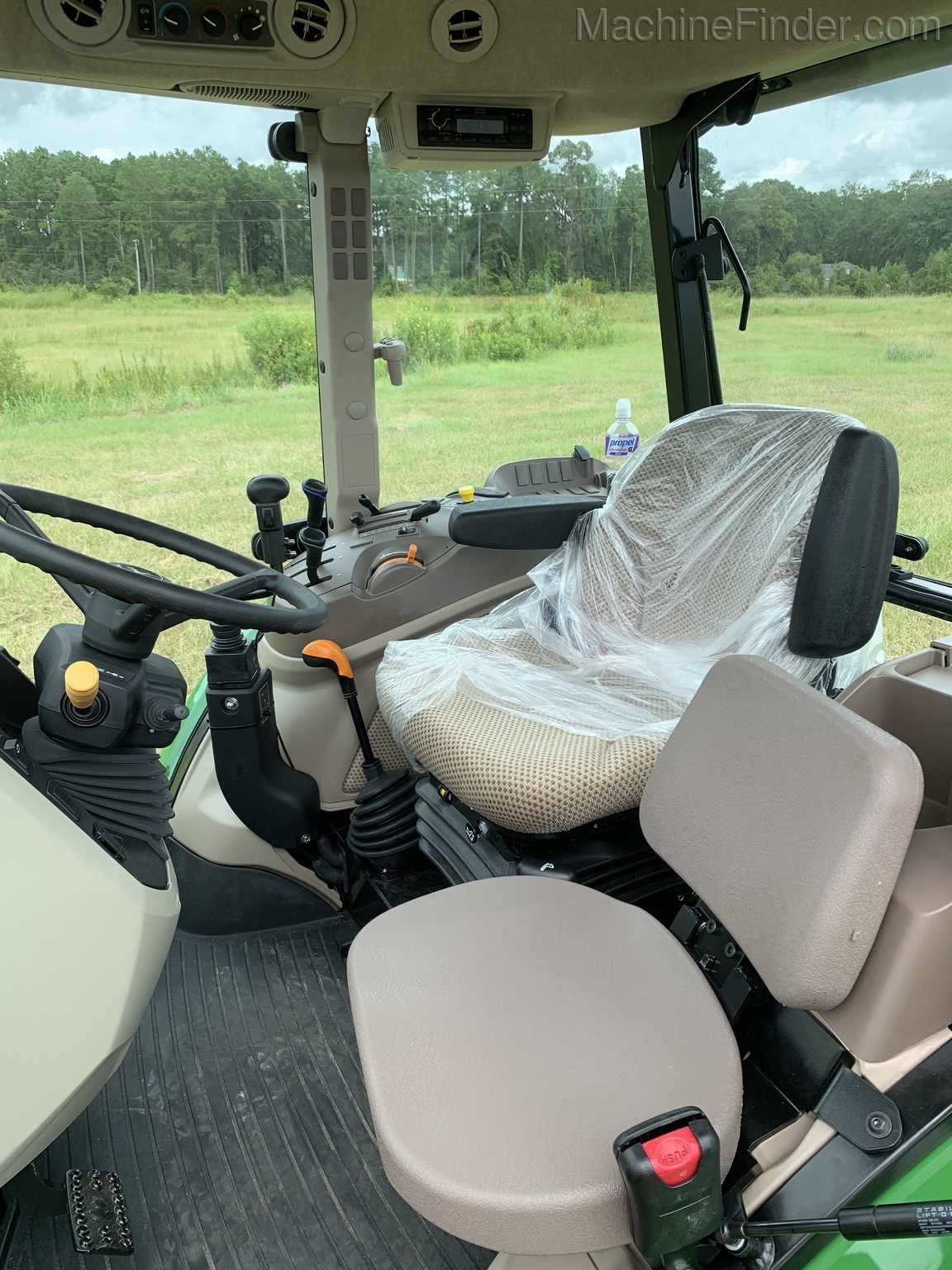 2020 John Deere 5090E Image 6