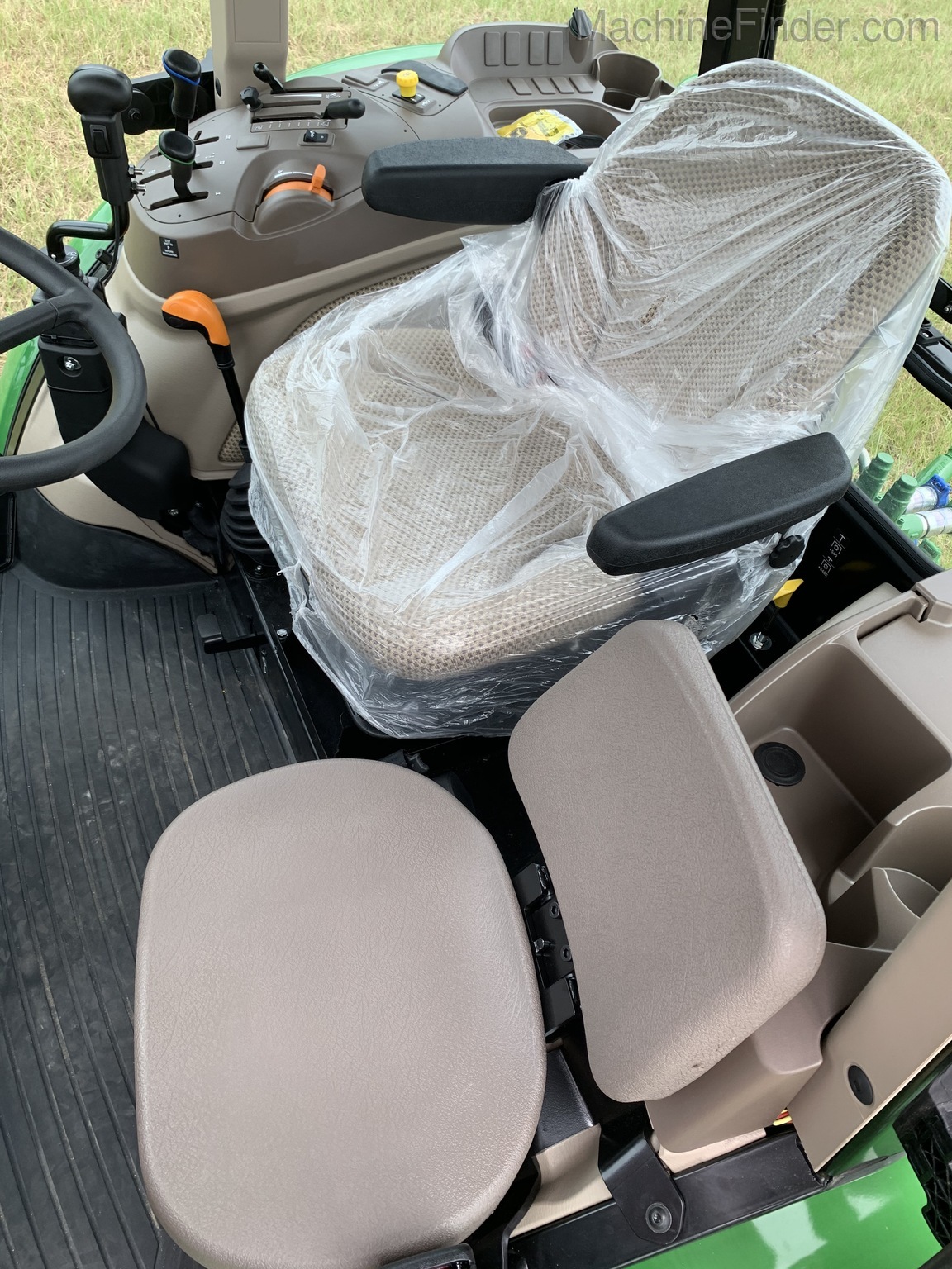 2020 John Deere 5090E Image 7