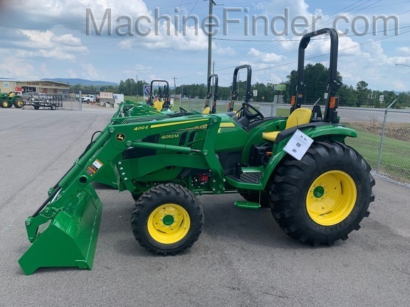 2020 John Deere 4052M Image 5