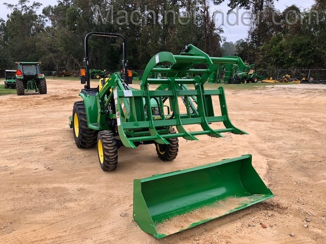 2020 John Deere 3032E Image 3