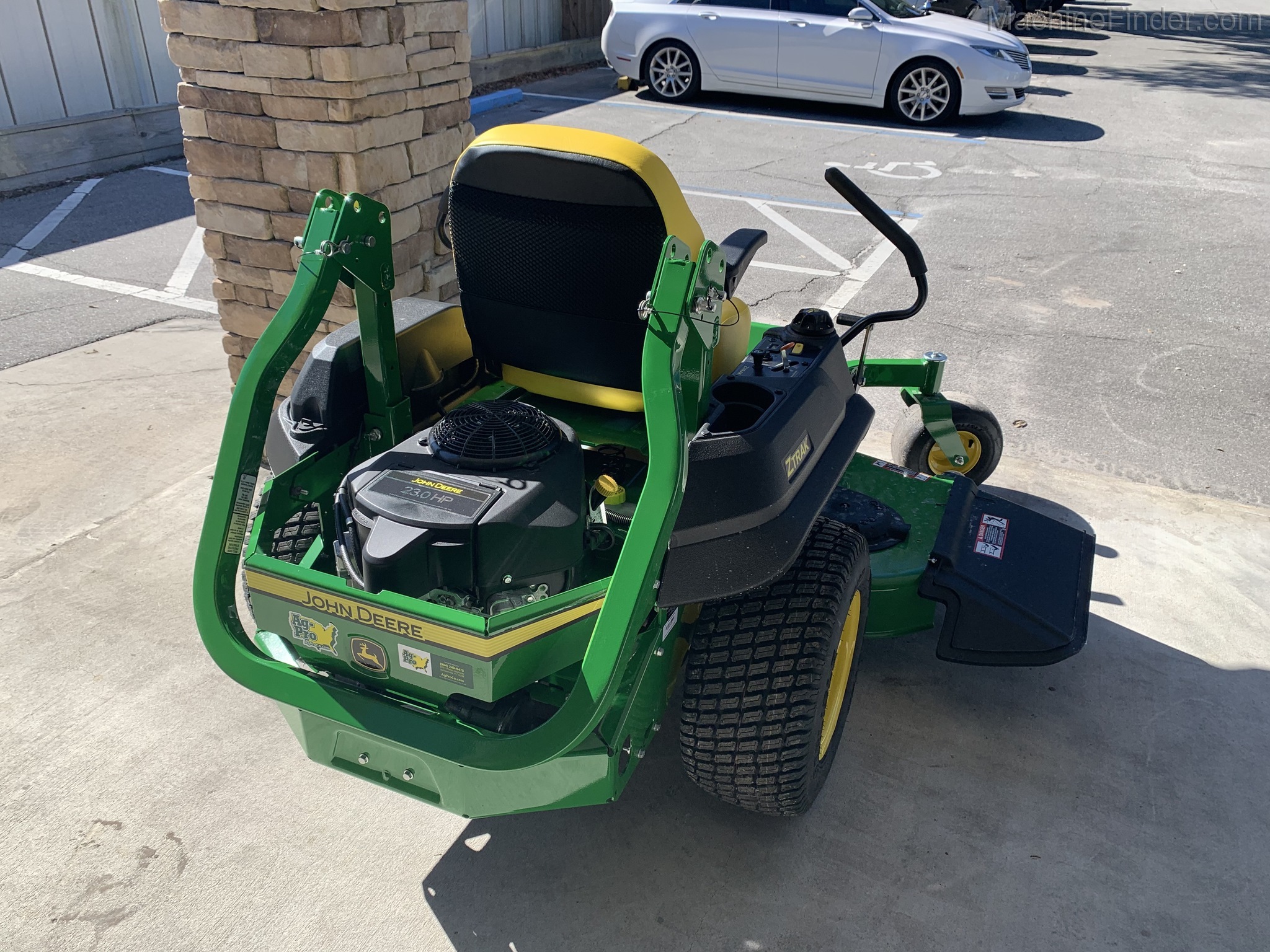 2020 John Deere Z720E Image 6
