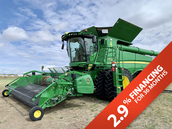 Photo of a 2017 John Deere S690