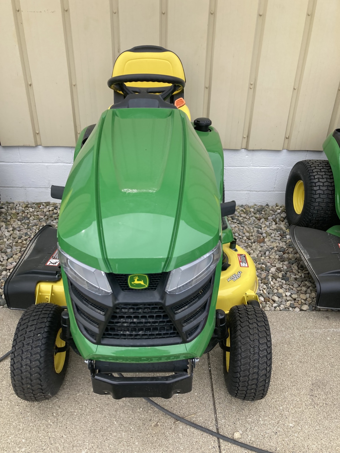 2022 John Deere X350 Lawn & Garden Tractors Bowling Green, OH