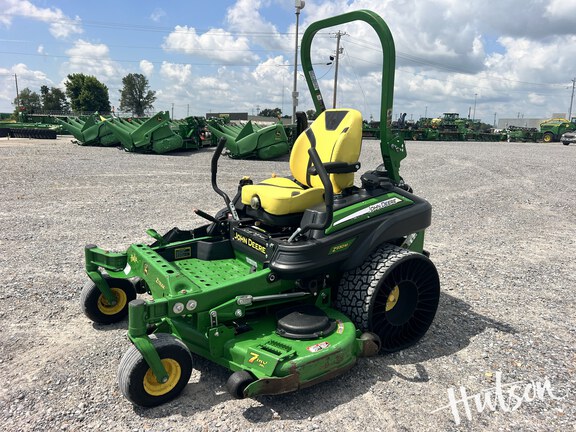 Photo of 2021 John Deere Z930M