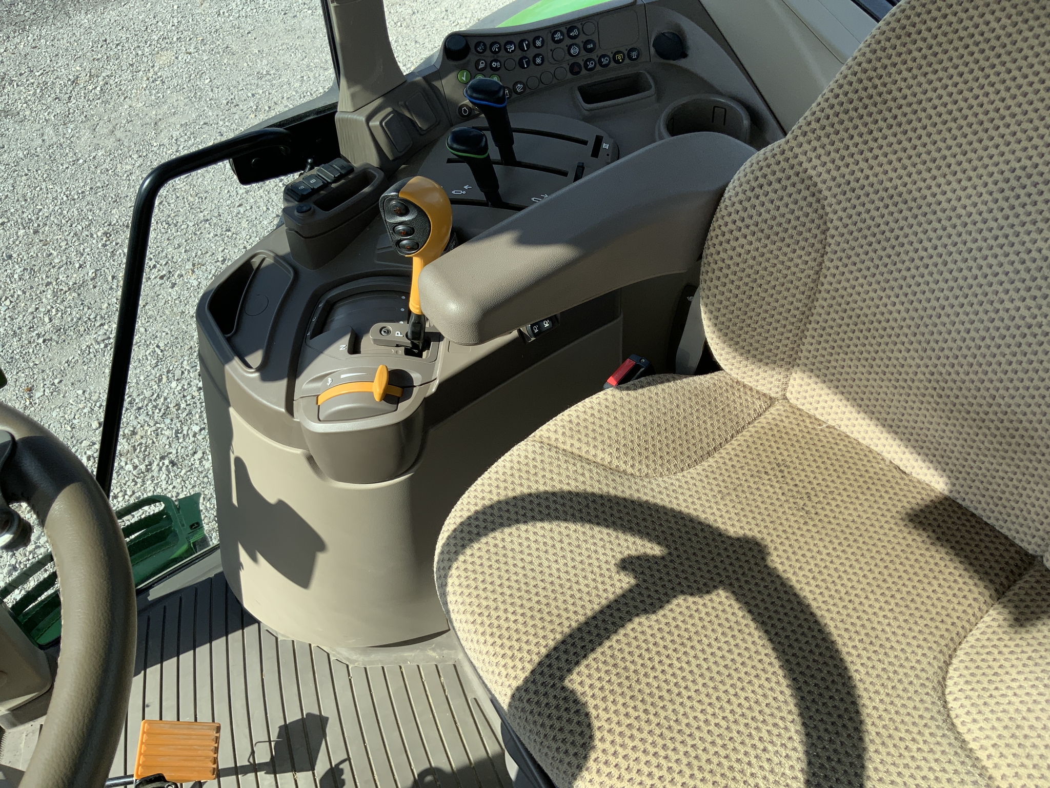 2023 John Deere 6145M Image 5