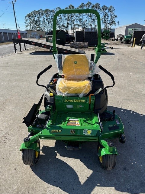 2025 John Deere Z515E Image 1