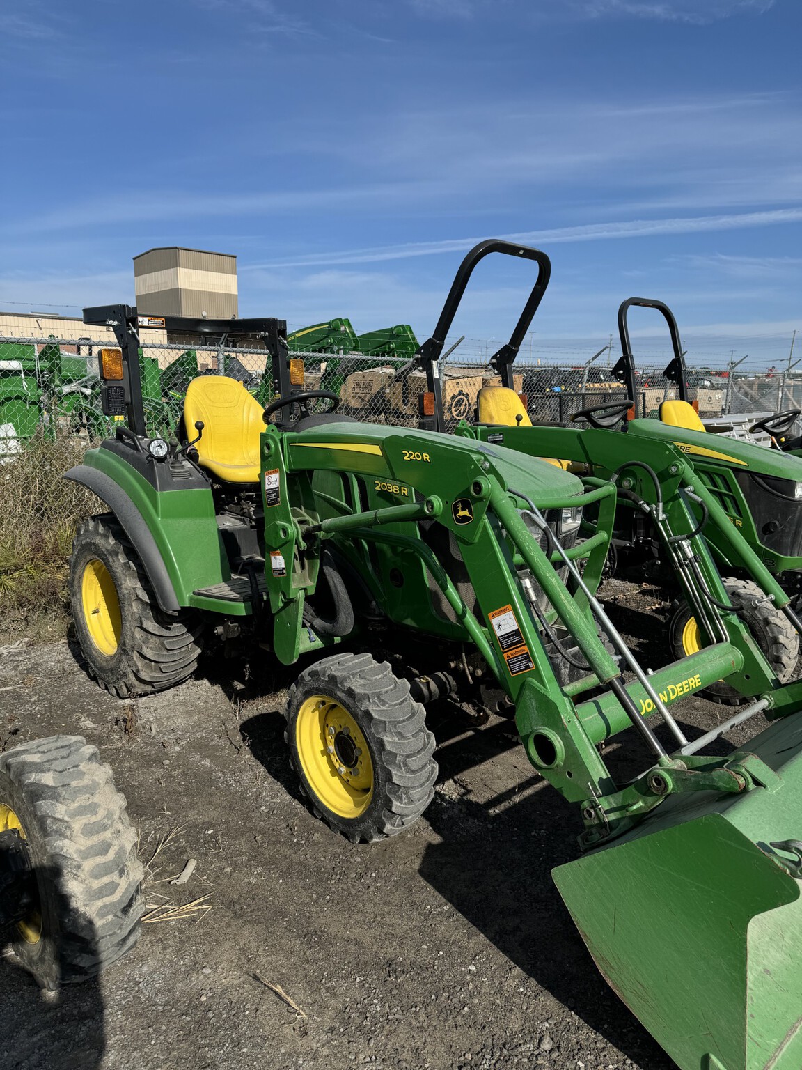 2019 John Deere 2038R Image 1