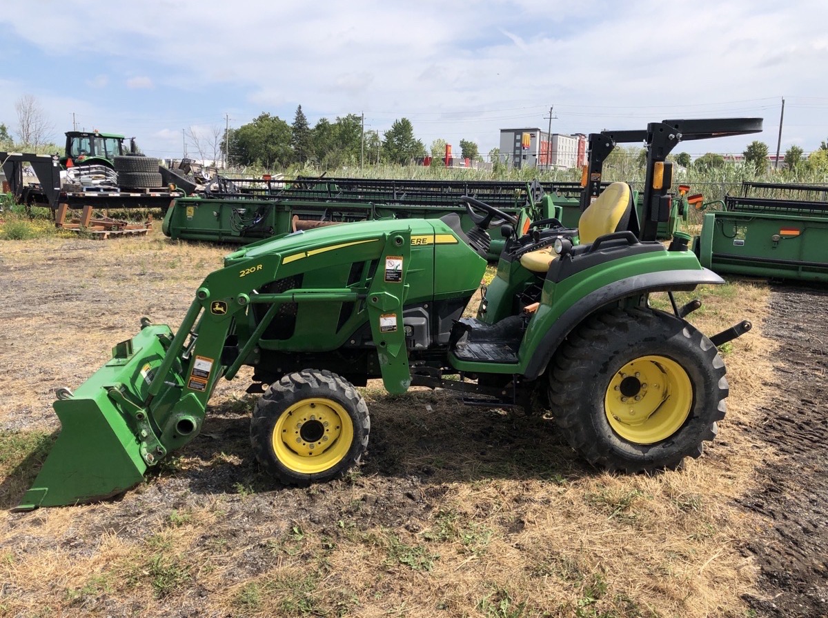 2019 John Deere 2038R Image 1