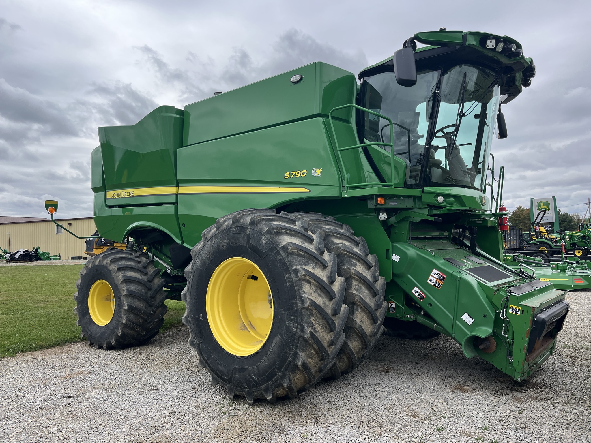 2023 John Deere S790 Image 1