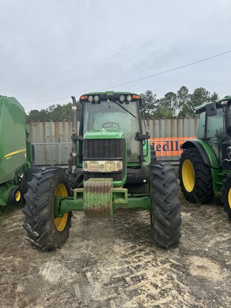 2010 John Deere 7130 Photo 2
