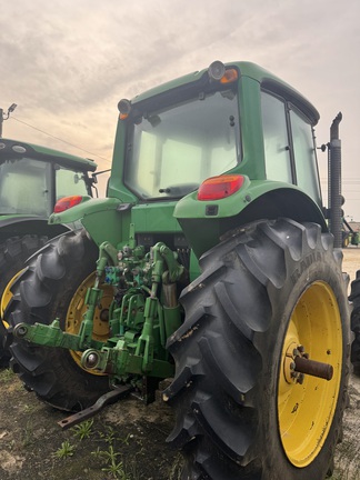 2010 John Deere 7130 Photo 4