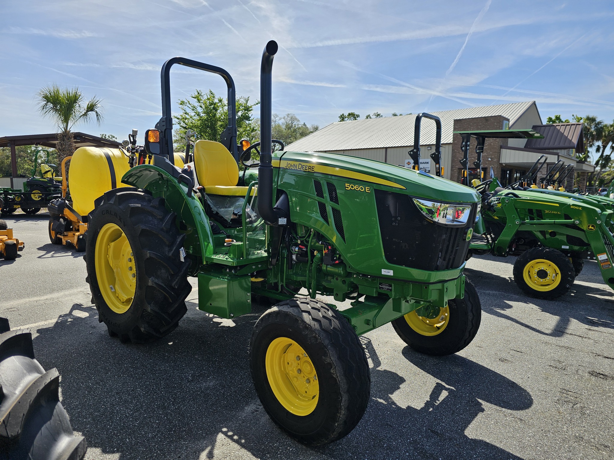 2023 John Deere 5060E Image 3