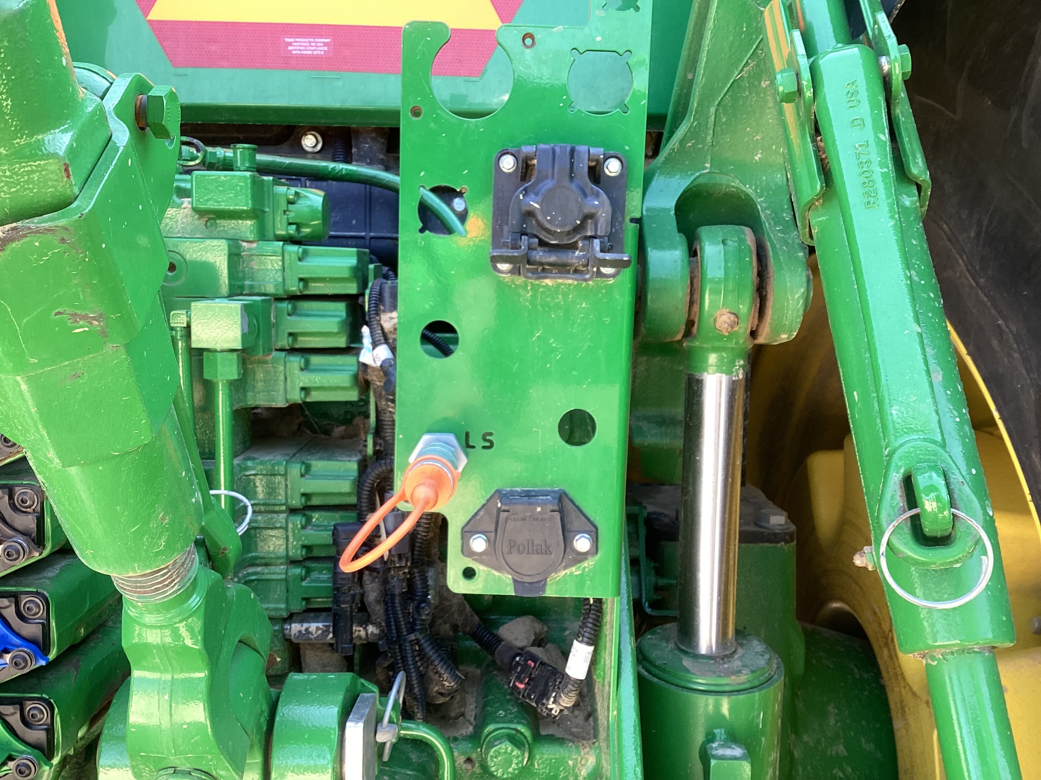 2020 John Deere 8R 340 Image 14