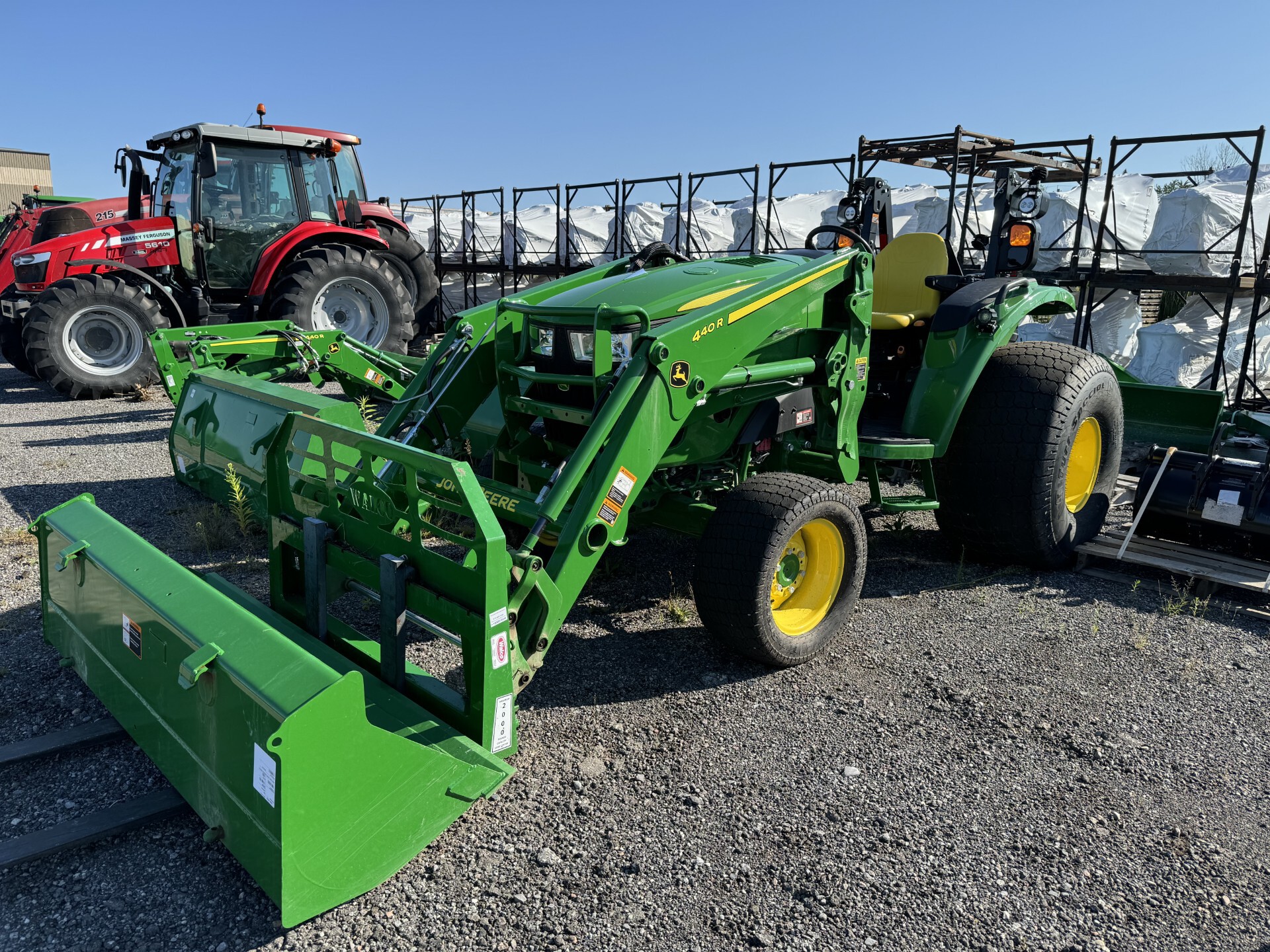 2023 John Deere 4044R Image 1