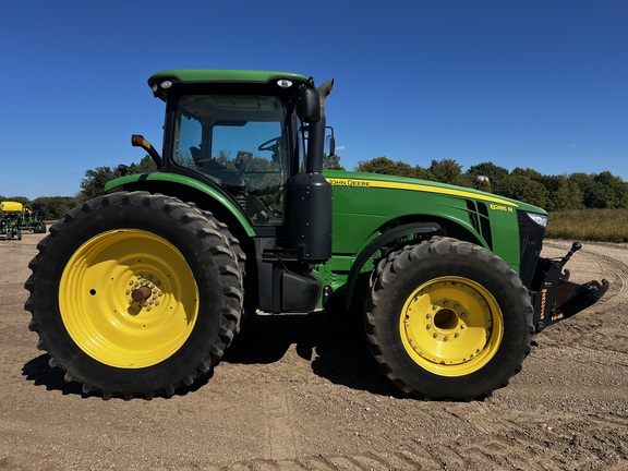 2011 John Deere 8285R - Photo4