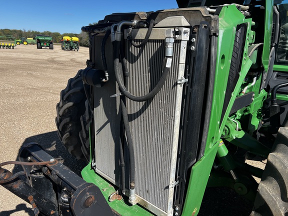 2011 John Deere 8285R - Photo21