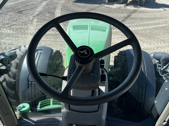 2011 John Deere 8285R - Photo33