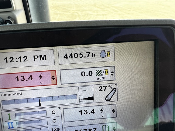 2011 John Deere 8285R - Photo38