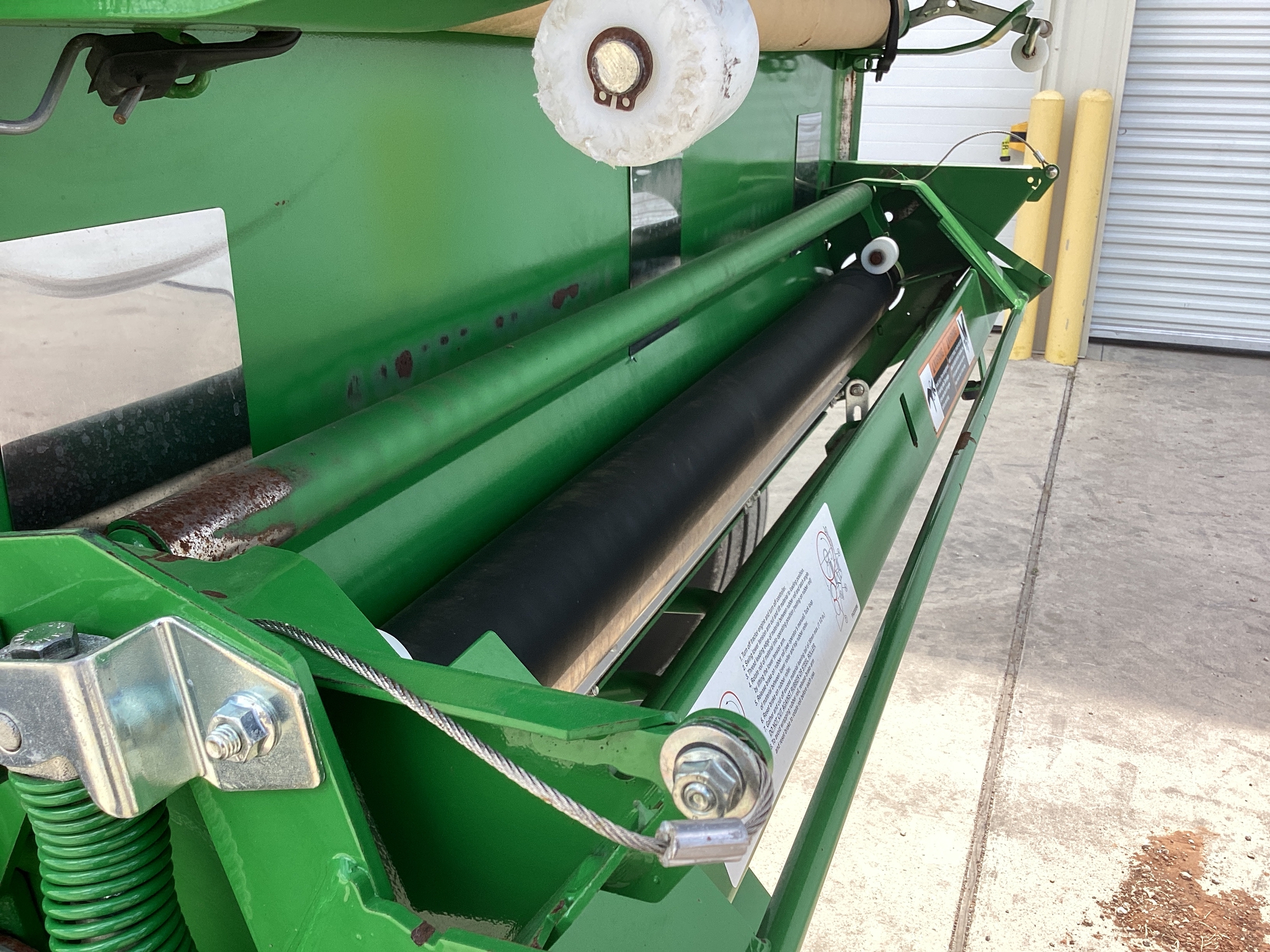 2021 John Deere 560R Image 21