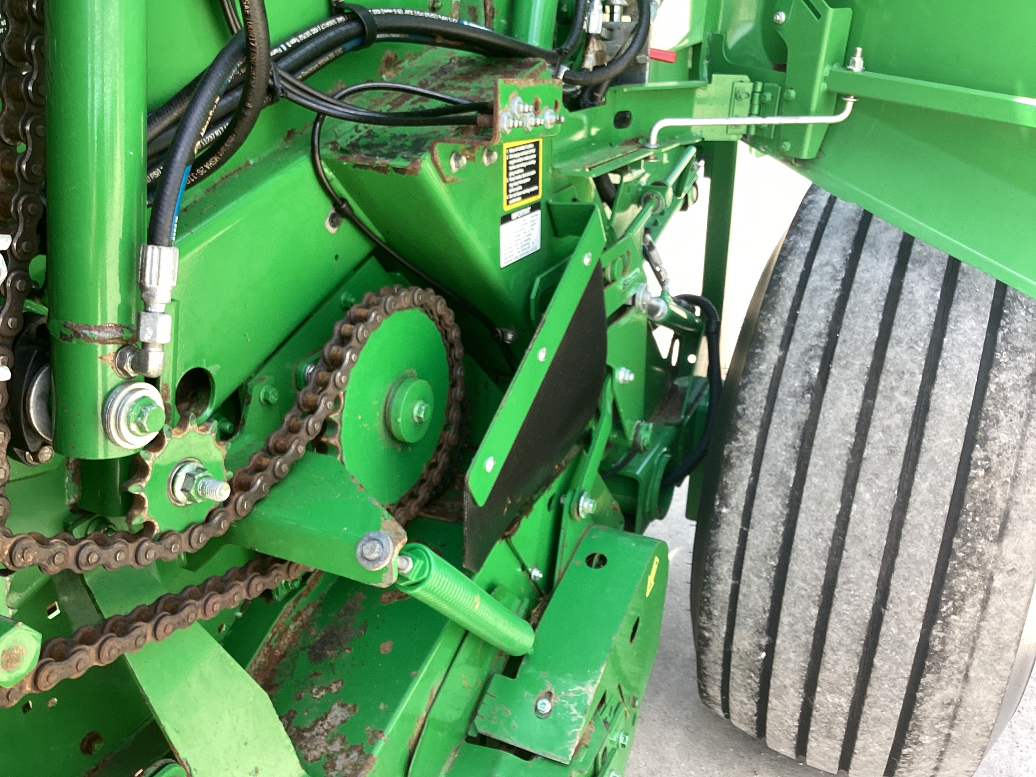 2021 John Deere 560R Image 13