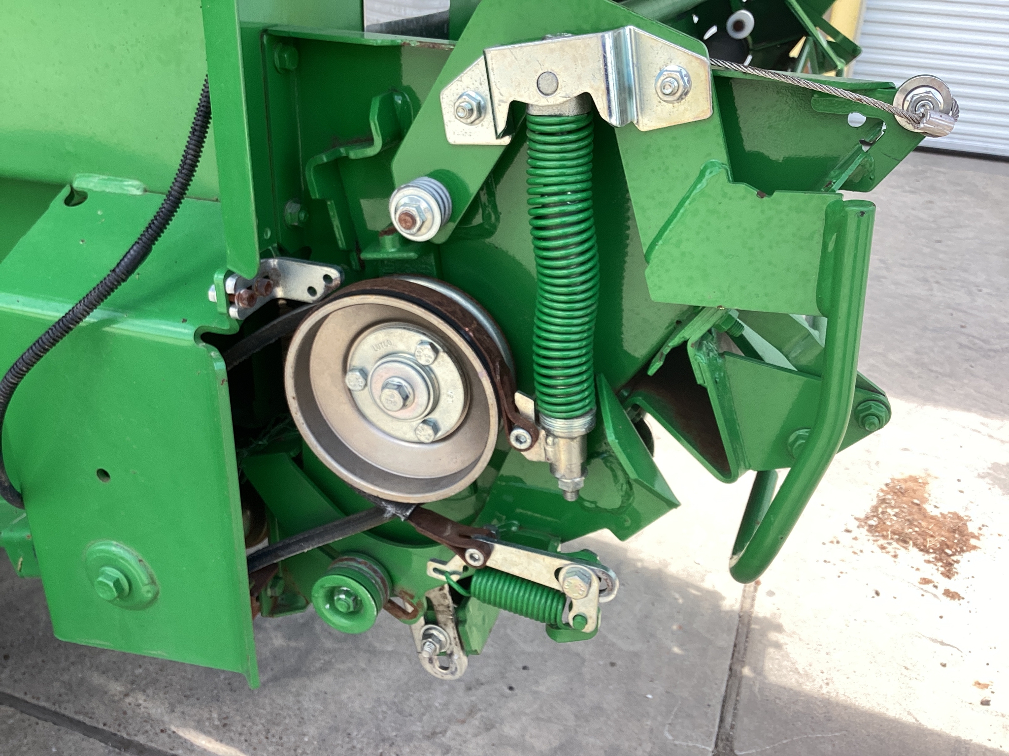 2021 John Deere 560R Image 37