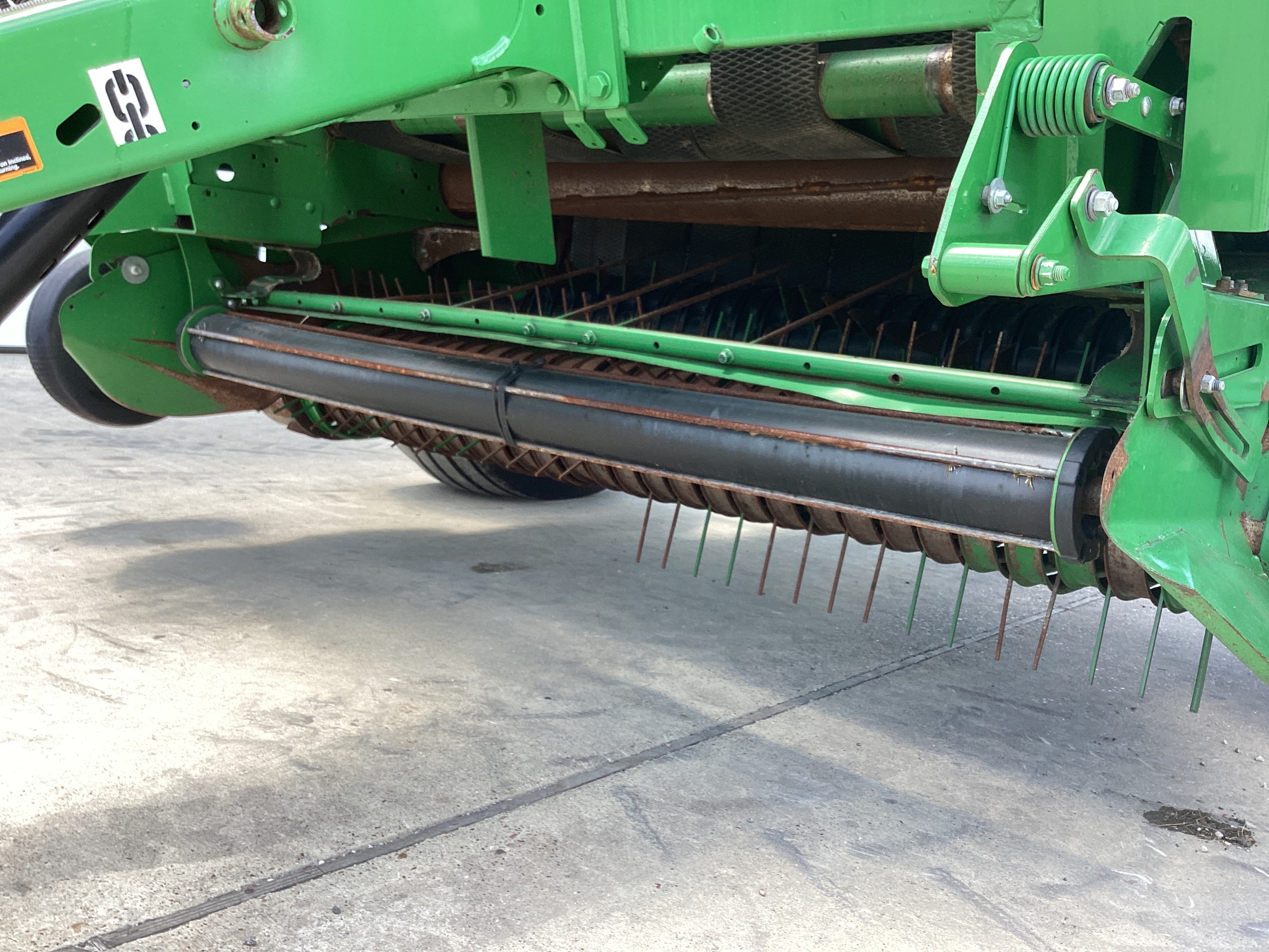2021 John Deere 560R Image 30