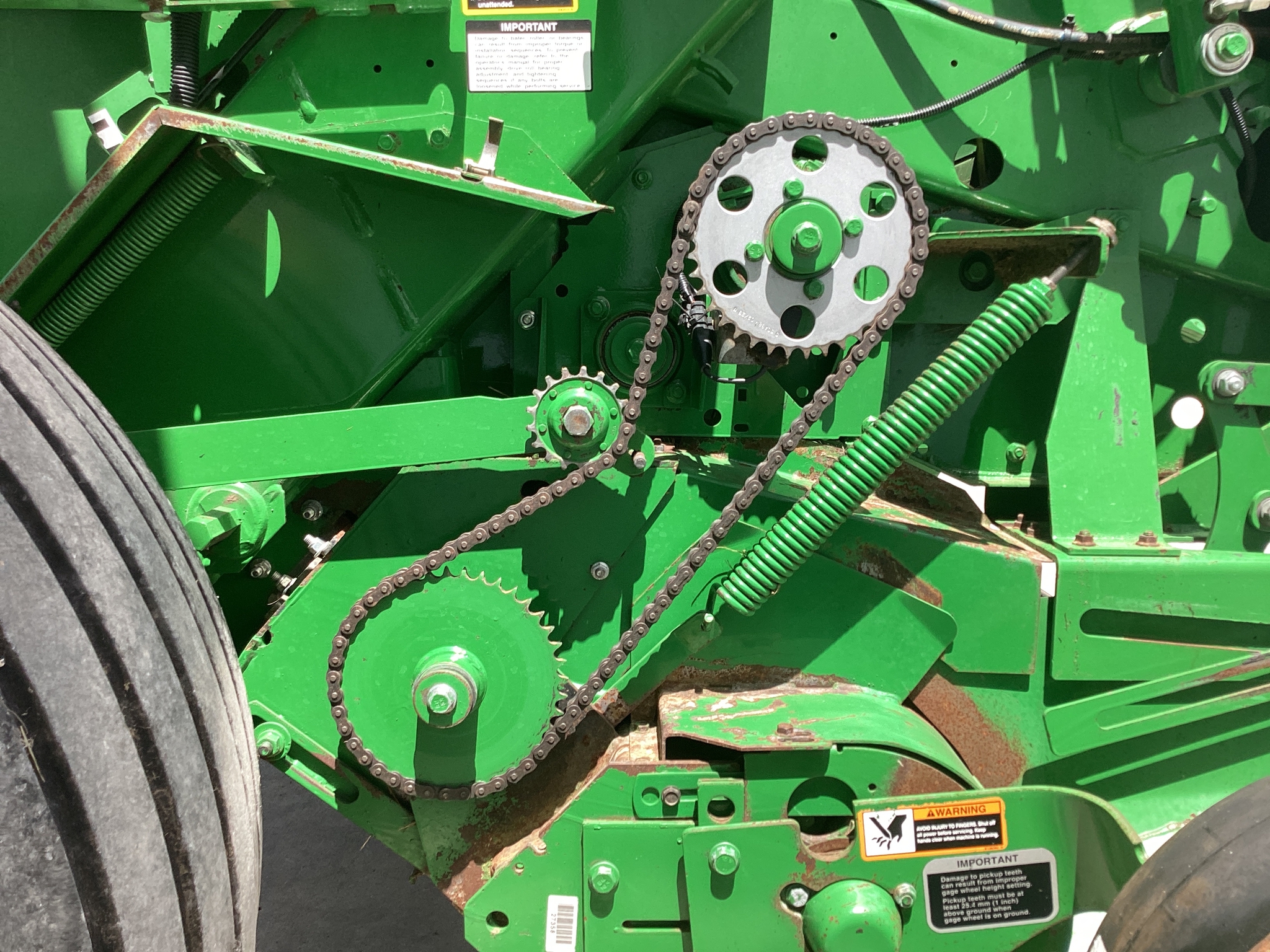 2021 John Deere 560R Image 18
