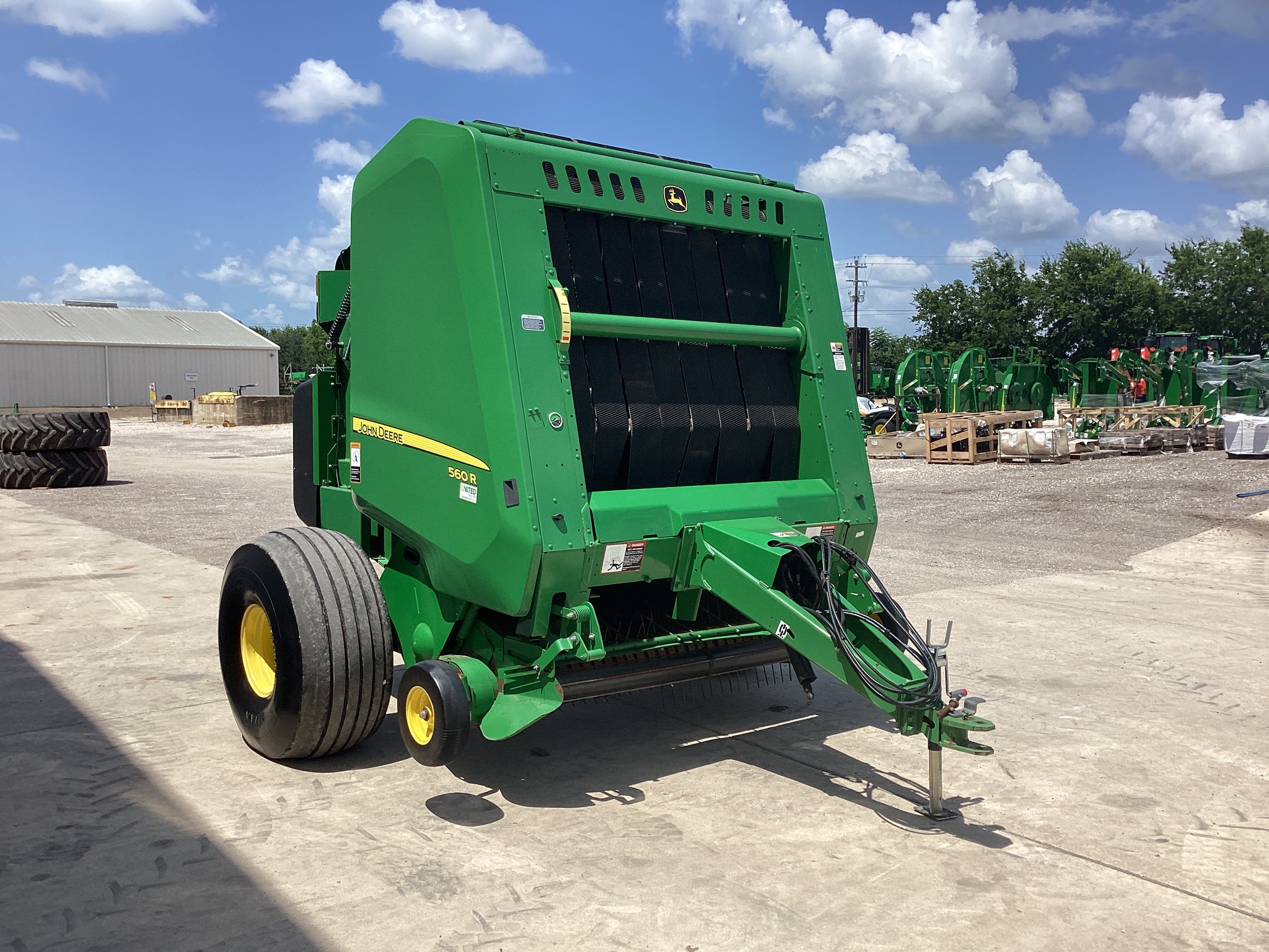 2021 John Deere 560R Image 7
