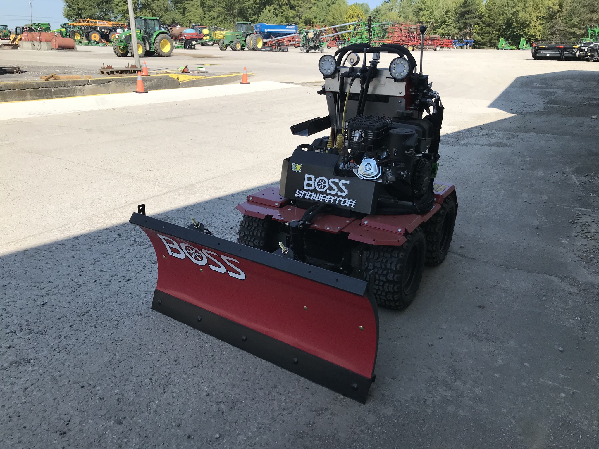 2023 Boss SNOWRATOR Image 6