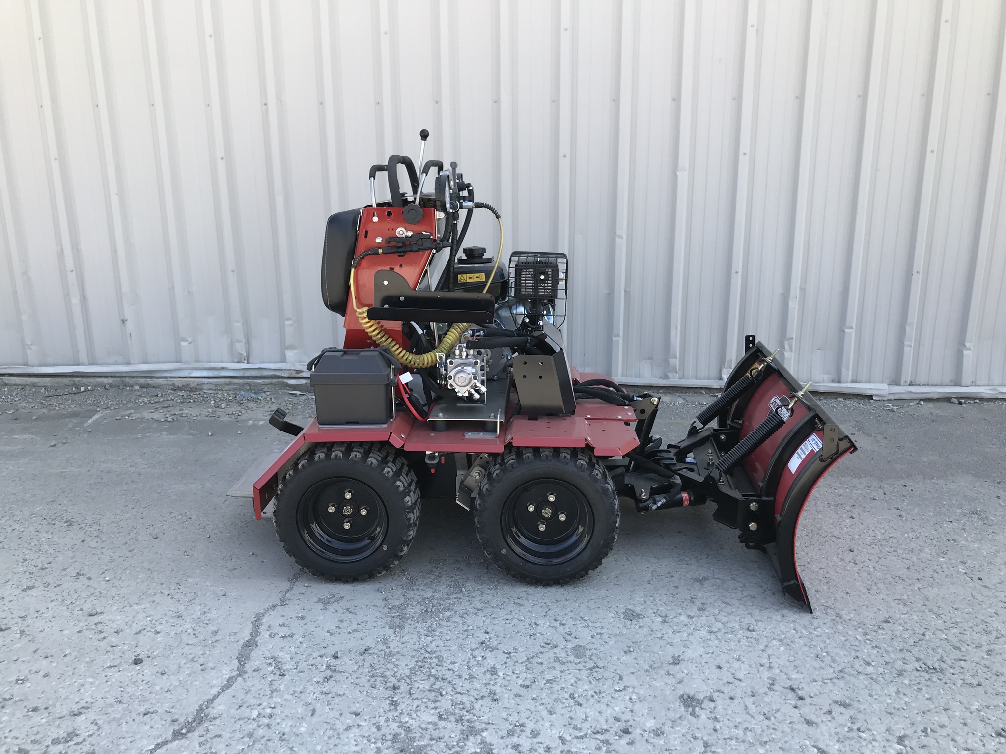 2023 Boss SNOWRATOR Image 1