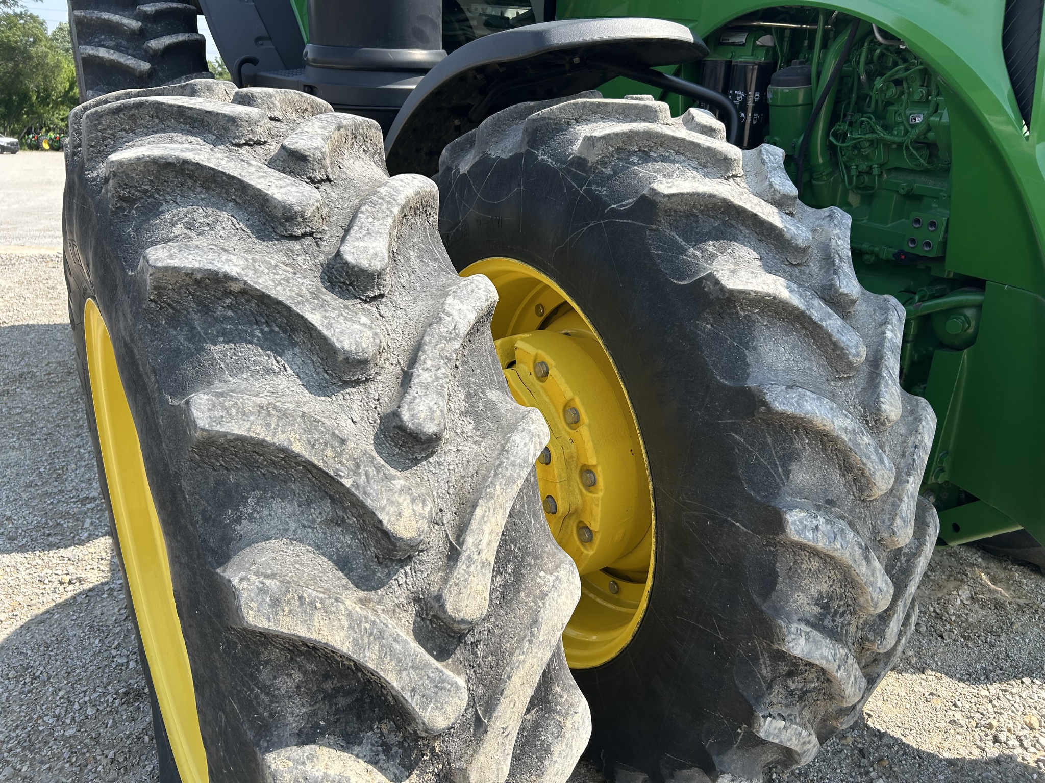  2019 John Deere 8370R at Heritage Tractor in Atchison, KS