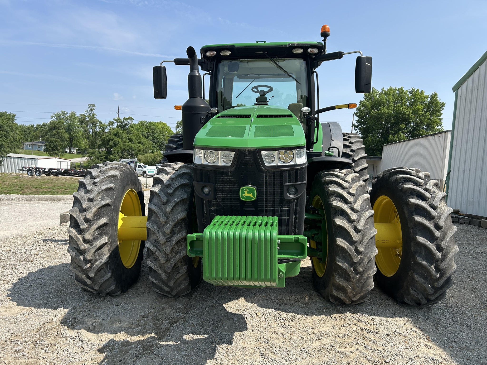  2019 John Deere 8370R at Heritage Tractor in Atchison, KS
